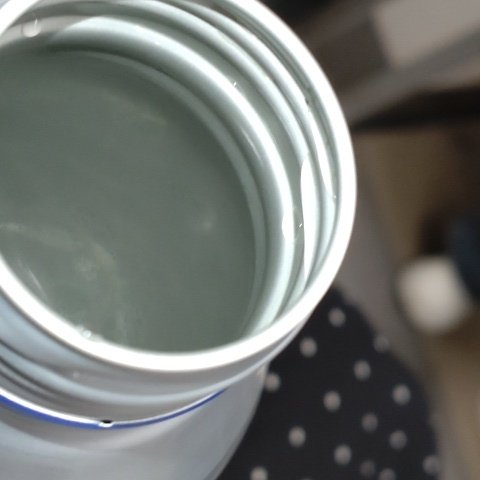 NATURAL MINERAL WATER 【伊藤園】の中身画像